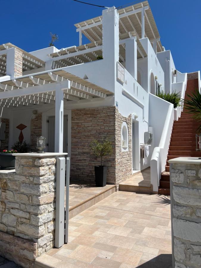 Katerina Apartments & Studios Naoussa Esterno foto