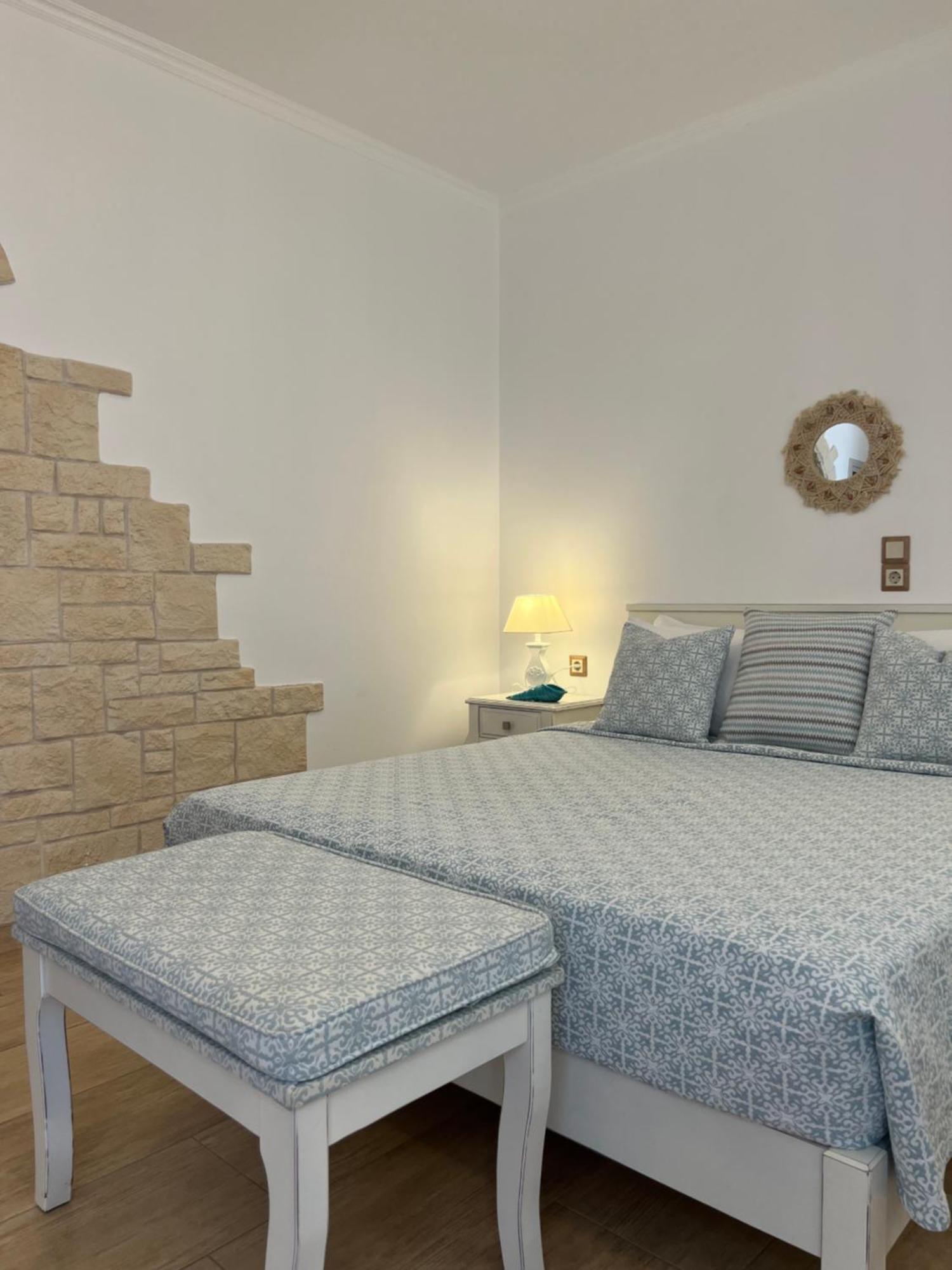 Katerina Apartments & Studios Naoussa Esterno foto