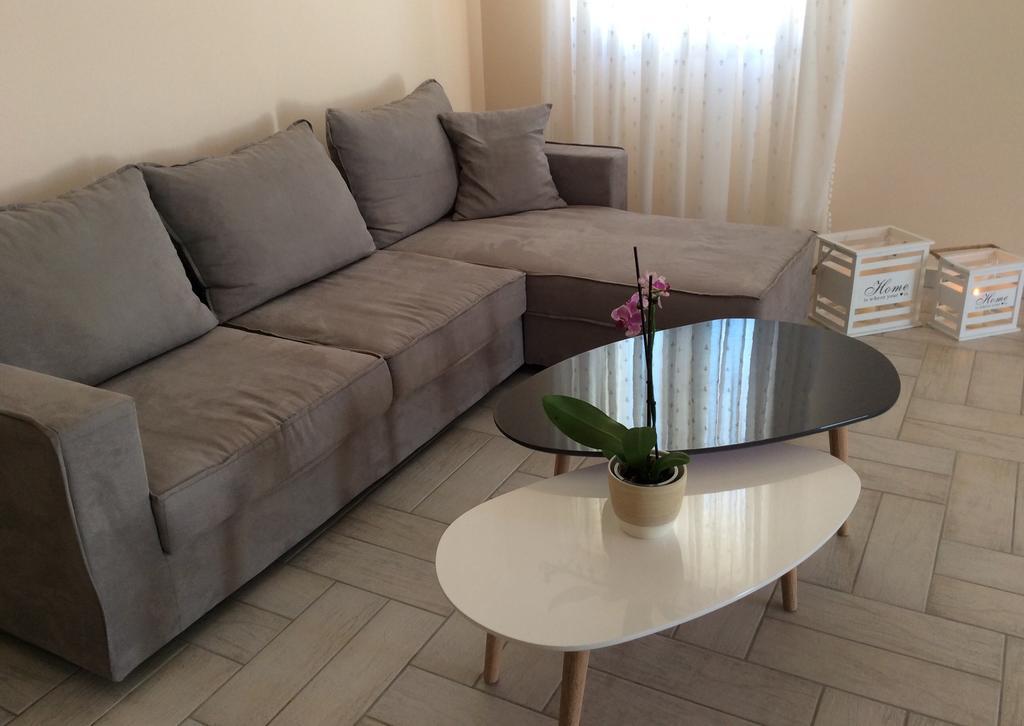 Katerina Apartments & Studios Naoussa Esterno foto
